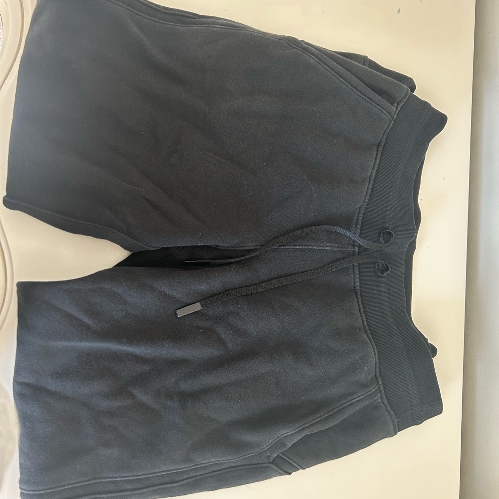 black lululemon scuba joggers